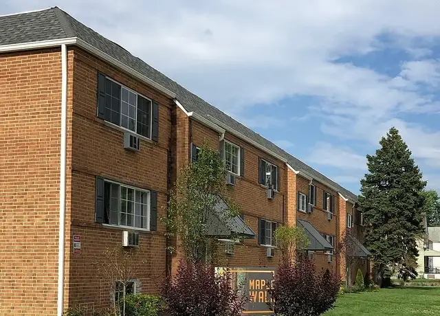 Photo of 1355 Maple Ave, Elsmere, DE 19805