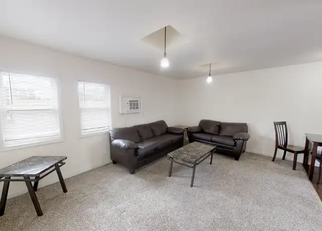 Property at 305 E White St Unit 5, Champaign, IL, 61820, 3 beds, 1 bath, [object Object]