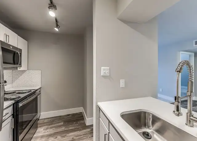 Property at Warwick at Westchase - 10936 Meadowglen Ln, Houston, TX, 77041, 1-2 bed, 1-2 bath, [object Object]