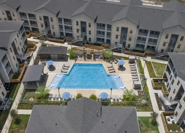 Property at 347 Main St, Leander, TX, 78641, 1 bed, 1 bath, [object Object]