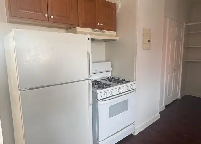 Property at 202 Noble Ave Unit 1, Bridgeport, CT, 06608, 2 beds, 1 bath, [object Object]