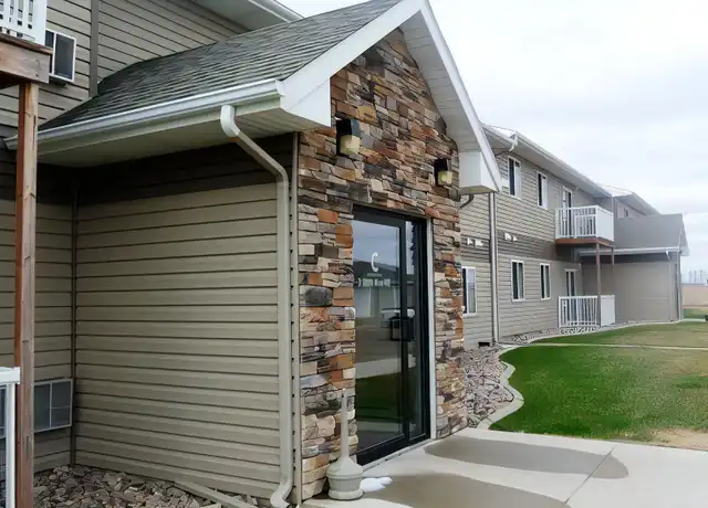 Property at 3 36th Ave NE Unit 204, Minot, ND, 58703, 2 beds, 1 bath, [object Object]