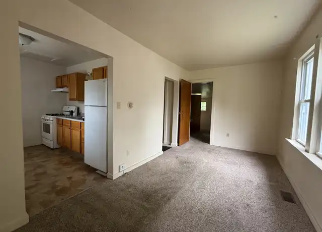 Property at 754 Cawood St, Lansing, MI, 48915, 1 bed, 1 bath, [object Object]