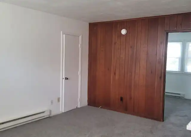 Property at 323 E Little Creek Rd #1, Norfolk, VA, 23505, 1 bed, 1 bath, [object Object]