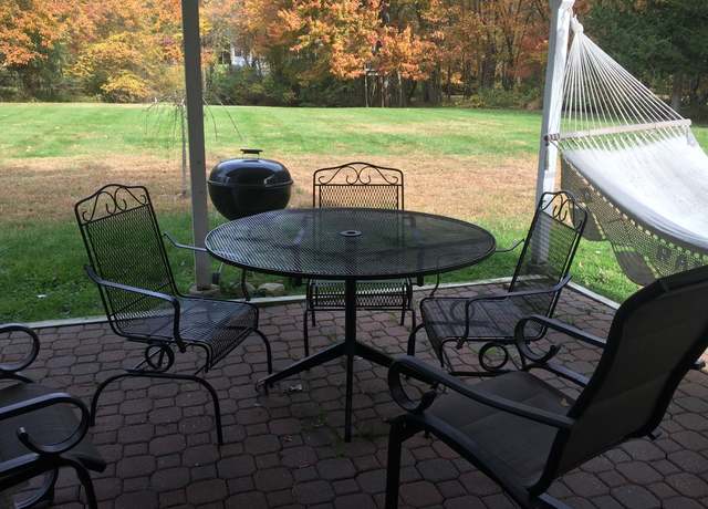 Photo of 287 Greens Farms Rd, Westport, CT 06880