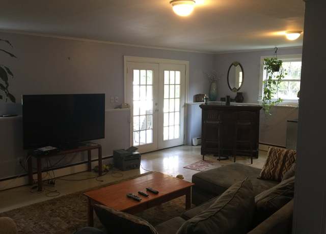 Photo of 287 Greens Farms Rd, Westport, CT 06880
