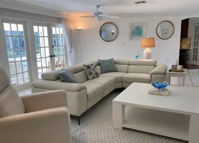Property at 660 Regatta Rd, Naples, FL, 34103, 4 beds, 3 baths, [object Object]