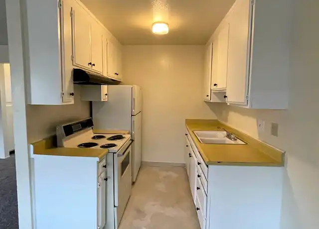 Property at 200 E Vine St Unit 8A, Lodi, CA, 95240, 2 beds, 1 bath, [object Object]