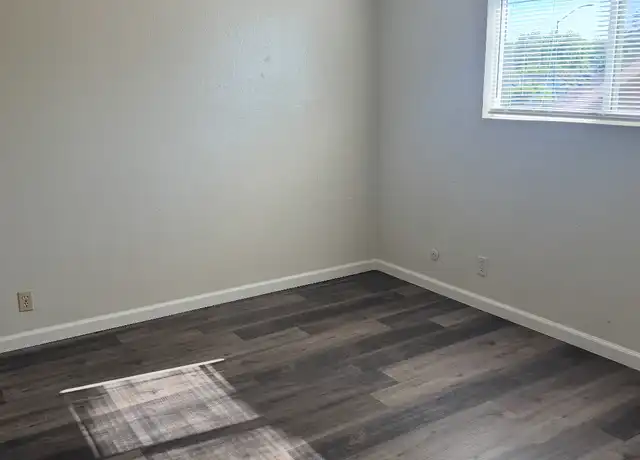 Property at 208 E Vine St Unit 6B, Lodi, CA, 95240, 1 bed, 1 bath, [object Object]