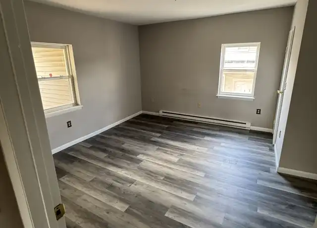 Property at 307 Washington Ave Unit 5, Waterbury, CT, 06708, 1 bed, 1 bath, [object Object]