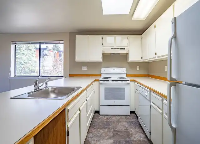 Property at Gracey Apartments - 201 NW 39th St, Seattle, WA, 98107, 2 beds, 1 bath, [object Object]