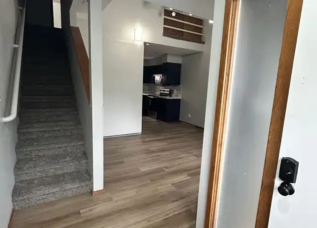Property at 1701 Ridgehaven Ct Unit 5, Lincoln, NE, 68505, 1 bed, 1 bath, [object Object]