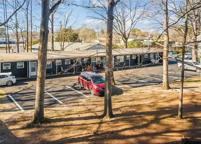 Property at Tall Oaks - 10710 Jefferson Ave, Newport News, VA, 23601, 1 bed, 1 bath, [object Object]