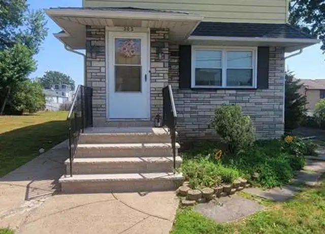 Property at 202 Boiling Springs Ave Unit 2, East Rutherford, NJ, 07073, 2 beds, 1 bath, [object Object]