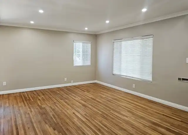 Property at 19869 Roscoe Blvd, Winnetka, CA, 91306, 3 beds, 2 baths, [object Object]