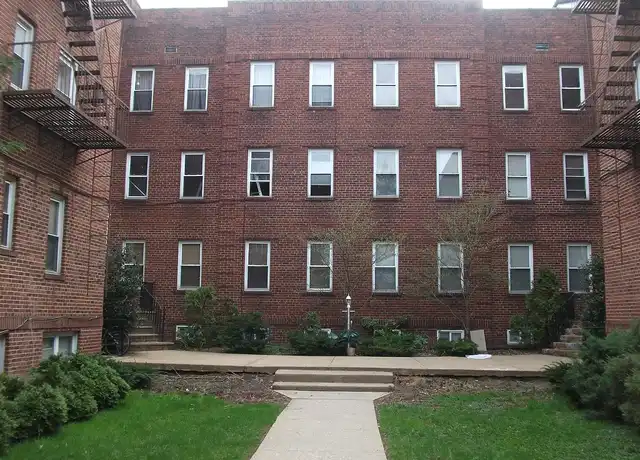 Property at Windsor Arms - 652-658 Salem Ave, Elizabeth, NJ, 07208, 1 bed, 1 bath, [object Object]