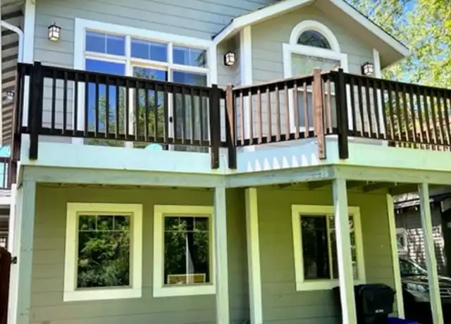 Property at 1429 NW Awbrey Rd Unit 3, Bend, OR, 97703, 1 bed, 1 bath, [object Object]