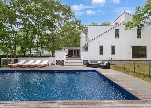 Property at 122 Lynn Ave, Hampton Bays, NY, 11946, 3 beds, 3 baths, [object Object]