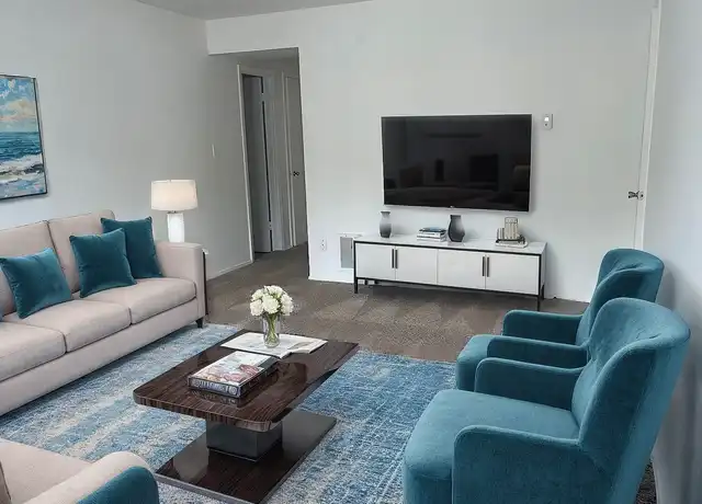 Property at Webster Court Apartments - 400 Mars St, Petersburg, VA, 23803, 2 beds, 1 bath, [object Object]