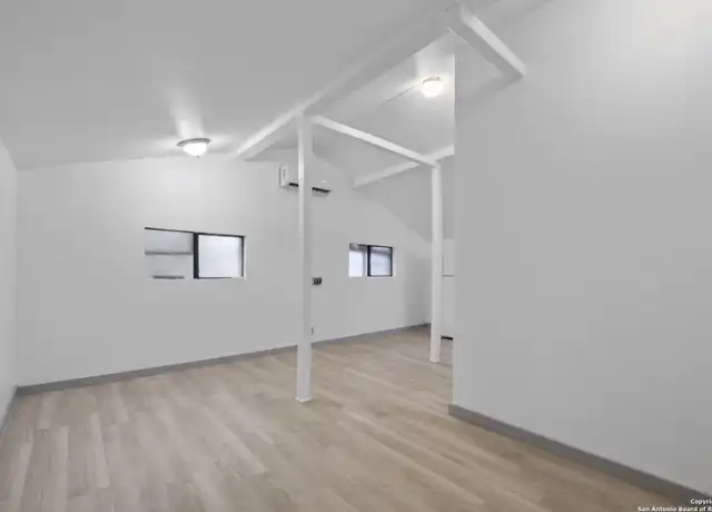 Property at 302 W Cevallos Unit 3, San Antonio, TX, 78204, 0 beds, 1 bath, [object Object]
