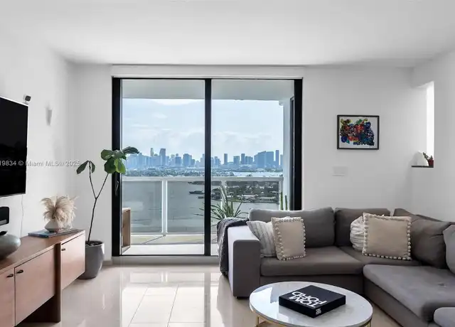 Property at 9 Island Ave #2205, Miami Beach, FL, 33139, 2 beds, 2 baths, [object Object]