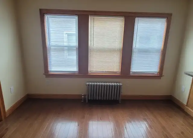 Property at 742 River St Unit 6, Hyde Park, MA, 02136, 2 beds, 1 bath, [object Object]