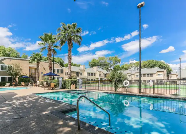 Property at 14 Camino La Costa Unit 696, Austin, TX, 78752, 2 beds, 2 baths, [object Object]