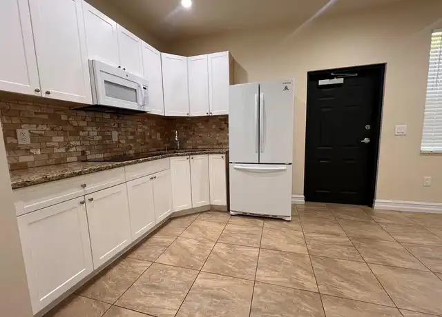 Property at 5301 Coronado Pkwy Unit 102 B, Naples, FL, 34116, 1 bed, 1 bath, [object Object]