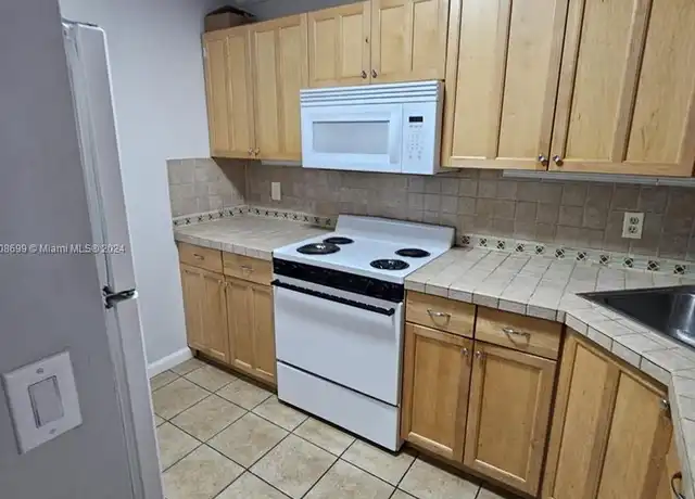 Property at 10002 Winding Lake Rd #101, Sunrise, FL, 33351, 2 beds, 2 baths, [object Object]