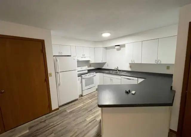 Property at 629-639 Brooks Pl, Wausau, WI, 54401, 2 beds, 1 bath, [object Object]