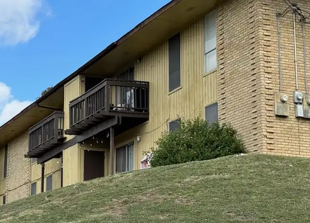 Property at 708 Smokey Mountain Dr Unit 104, Kerrville, TX, 78028, 2 beds, 2 baths, [object Object]