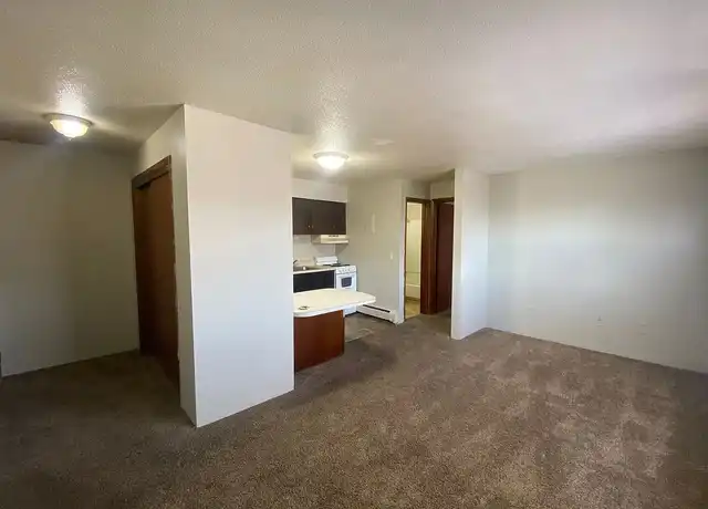 Property at South View Apartments - 4221 SE 13th St, Des Moines, IA, 50315, 1 bed, 1 bath, [object Object]