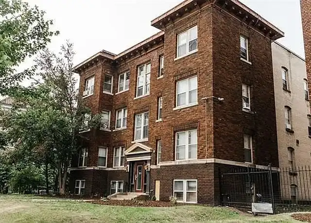 Property at 2300 Nicollet Ave, Minneapolis, MN, 55404, 0-1 beds, 1 bath, [object Object]