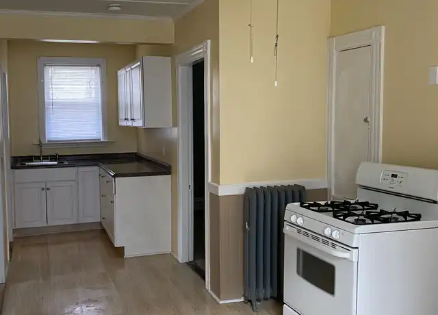 Property at 137 S Main St, Attleboro, MA, 02703, 2 beds, 1 bath, [object Object]