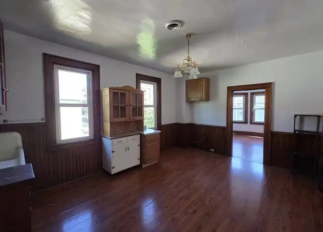Property at 80 Gladstone St Unit 2, Buffalo, NY, 14207, 3 beds, 1 bath, [object Object]