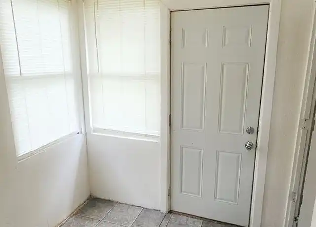 Property at 1831 Logan Ave, Des Moines, IA, 50316, 2 beds, 1 bath, [object Object]