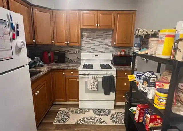 Property at 616 N 33rd St Unit 2fl 3fl, Philadelphia, PA, 19104, 4 beds, 2 baths, [object Object]