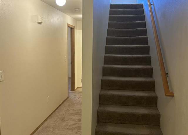 Photo of 925 S College St, Newberg, OR 97132