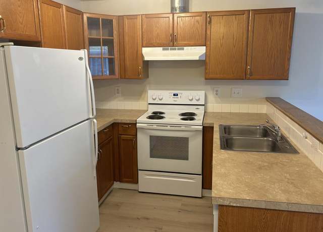 Photo of 925 S College St, Newberg, OR 97132
