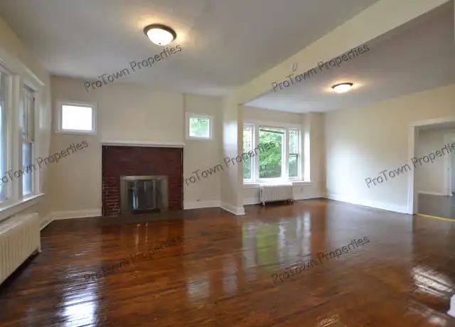 Property at 1015 Richards St, Joliet, IL, 60433, 4 beds, 1 bath, [object Object]