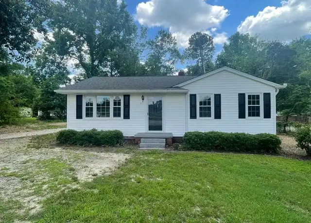 Property at 911 N Main St, Fountain Inn, SC, 29644, 3 beds, 1 bath, [object Object]