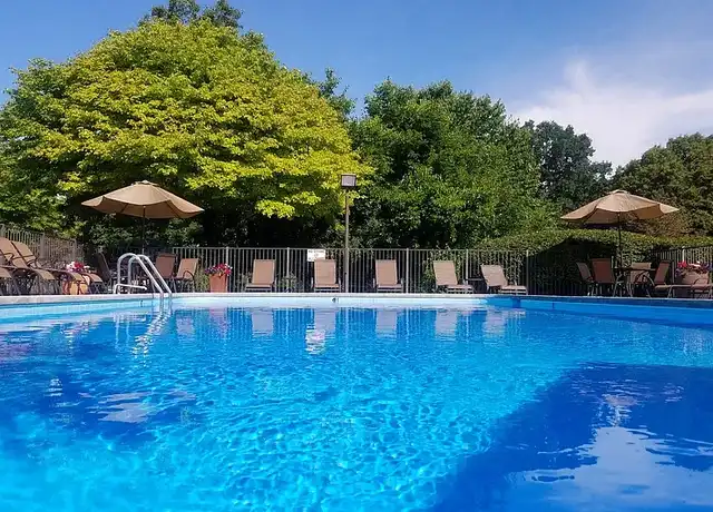 Property at Winchell Way Apartments - 3740 Winchell Ave, Kalamazoo, MI, 49008, 1-2 bed, 1 bath, [object Object]