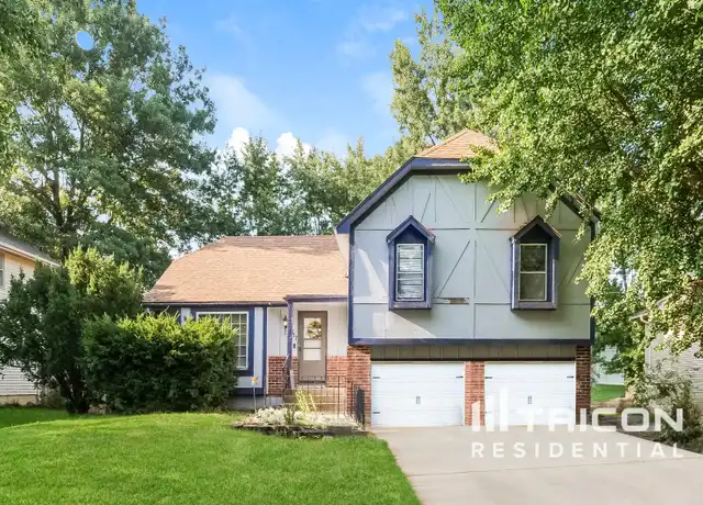 Property at 817 E Layton Dr, Olathe, KS, 66061, 3 beds, 2 baths, [object Object]