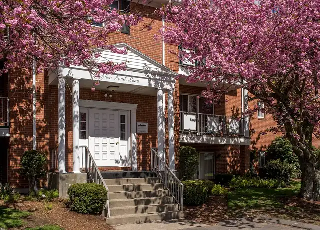 Property at Minuteman Village - 353 Concord Ave, Lexington, MA, 02421, 2 beds, 2 baths, [object Object]