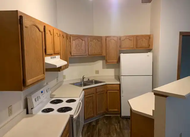 Property at 134 Main St, Racine, WI, 53403, 2 beds, 2 baths, [object Object]