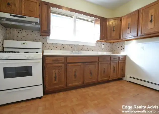 Property at 52 Irving St, Watertown, MA, 02472, 2 beds, 1 bath, [object Object]