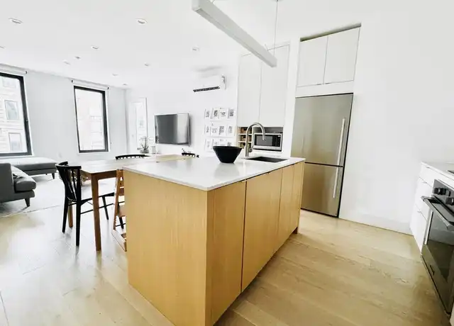 Property at 762 Park Pl Unit 3B, Brooklyn, NY, 11216, 3 beds, 2 baths, [object Object]