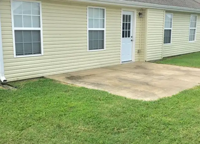 Property at 803 E Southern Trace Dr, Rogers, AR, 72758, 3 beds, 2 baths, [object Object]