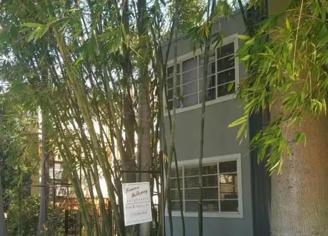 Property at 8616 Holloway Dr Unit 15, West Hollywood, CA, 90069, 1 bed, 1 bath, [object Object]