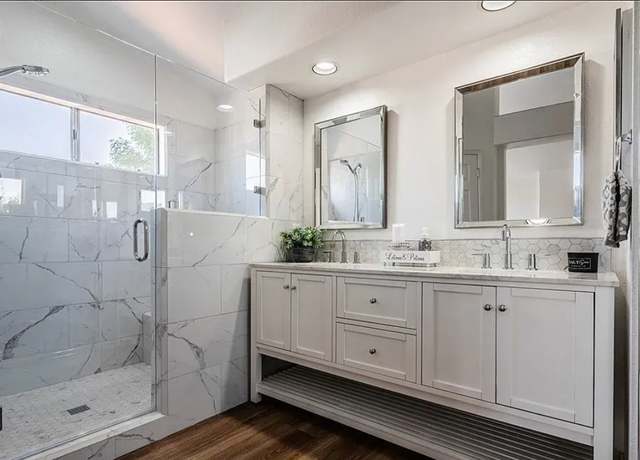 Photo of 28742 N Port Ln, Menifee, CA 92584